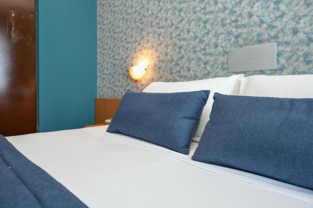 Hotel Aurora 데센자노델가르다 외부 사진