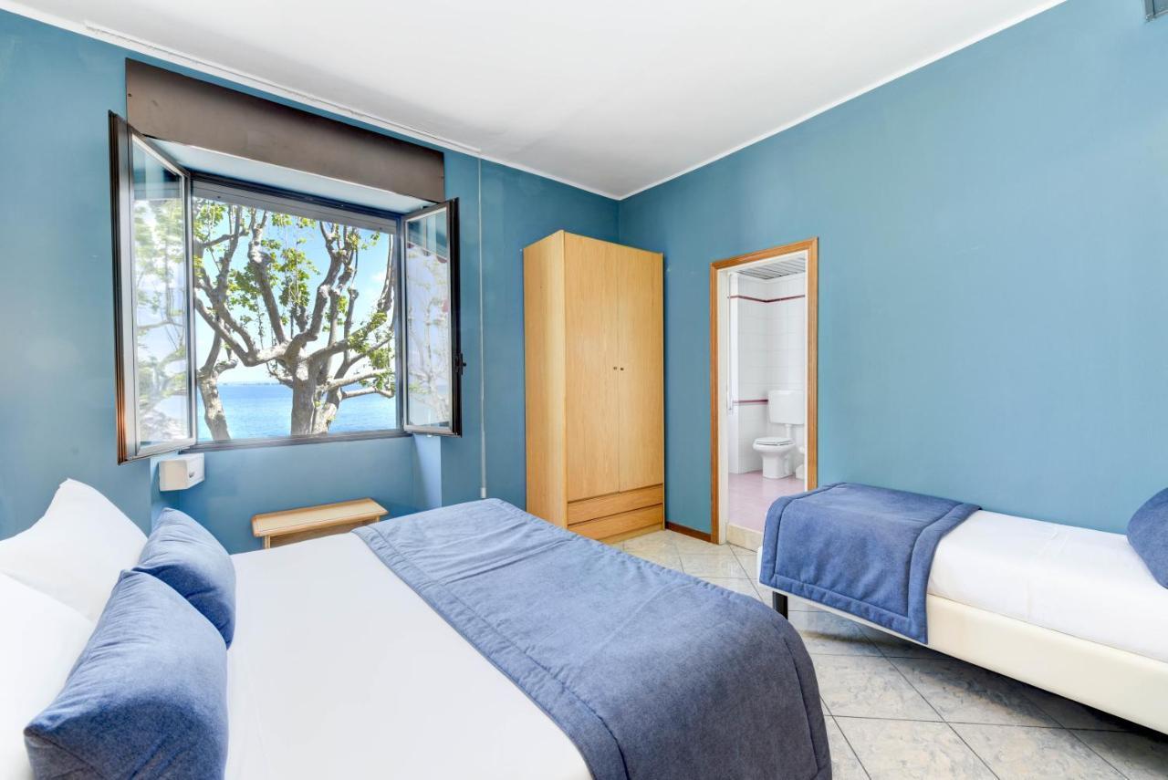 Hotel Aurora 데센자노델가르다 외부 사진
