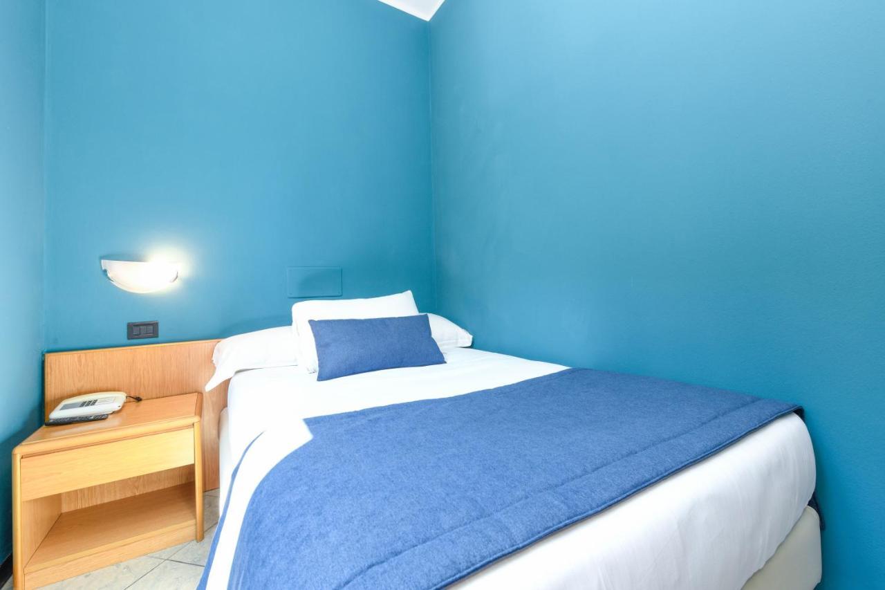 Hotel Aurora 데센자노델가르다 외부 사진